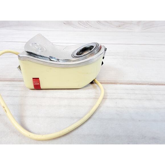 Vintage 60s Ferrania Flash in Original Case Made in Italy - Picture 5 of 14